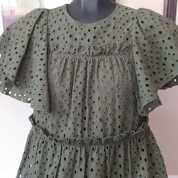 Dress - Picture 2 of 9